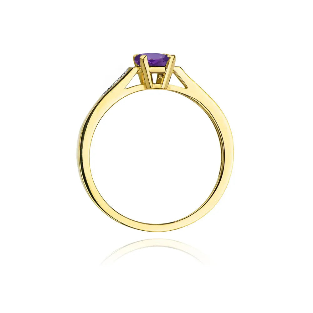 gold-ring-with-0-50ct-amethyst-and-0-04ct-diamonds-w0078-amv-01