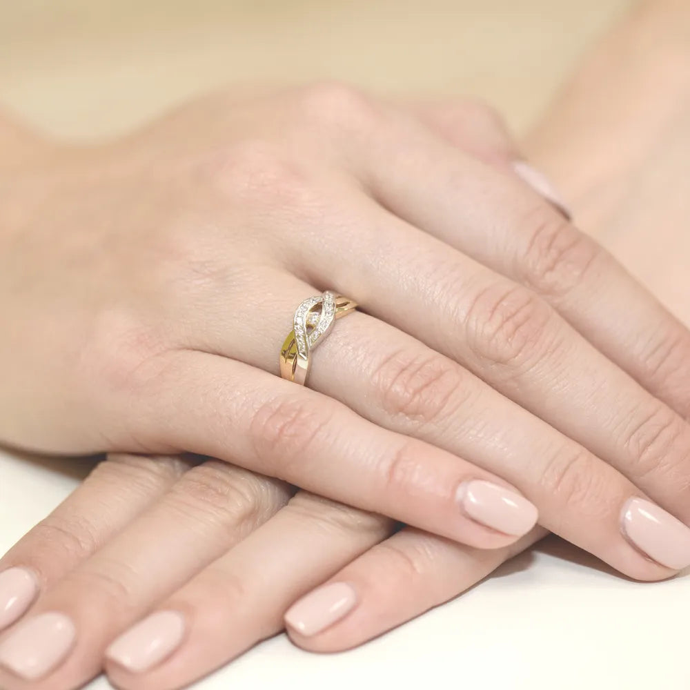 gold-ring-with-0-05ct-and-0-05ct-diamonds-w0083-diw-01