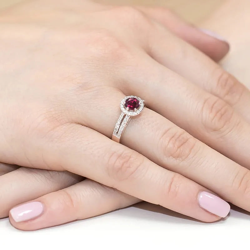 gold-ring-with-0-60ct-rhodolite-and-0-20ct-diamonds-w0087-rhr-01