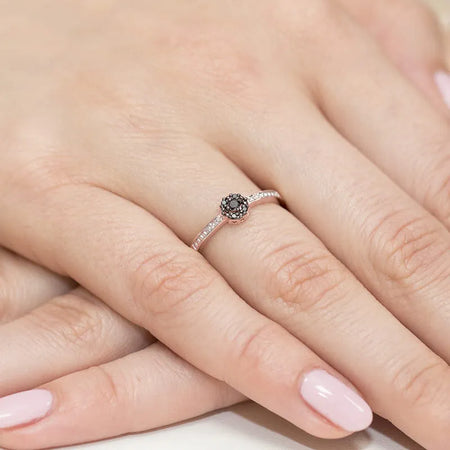 gold-ring-with-0-04ct-and-0-054ct-black-diamonds-w0091-dib-01