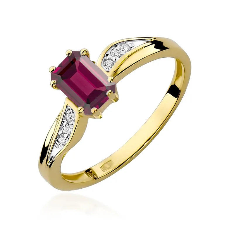 gold-ring-with-0-70ct-garnet-and-0-03ct-diamonds-w0094-gar-01