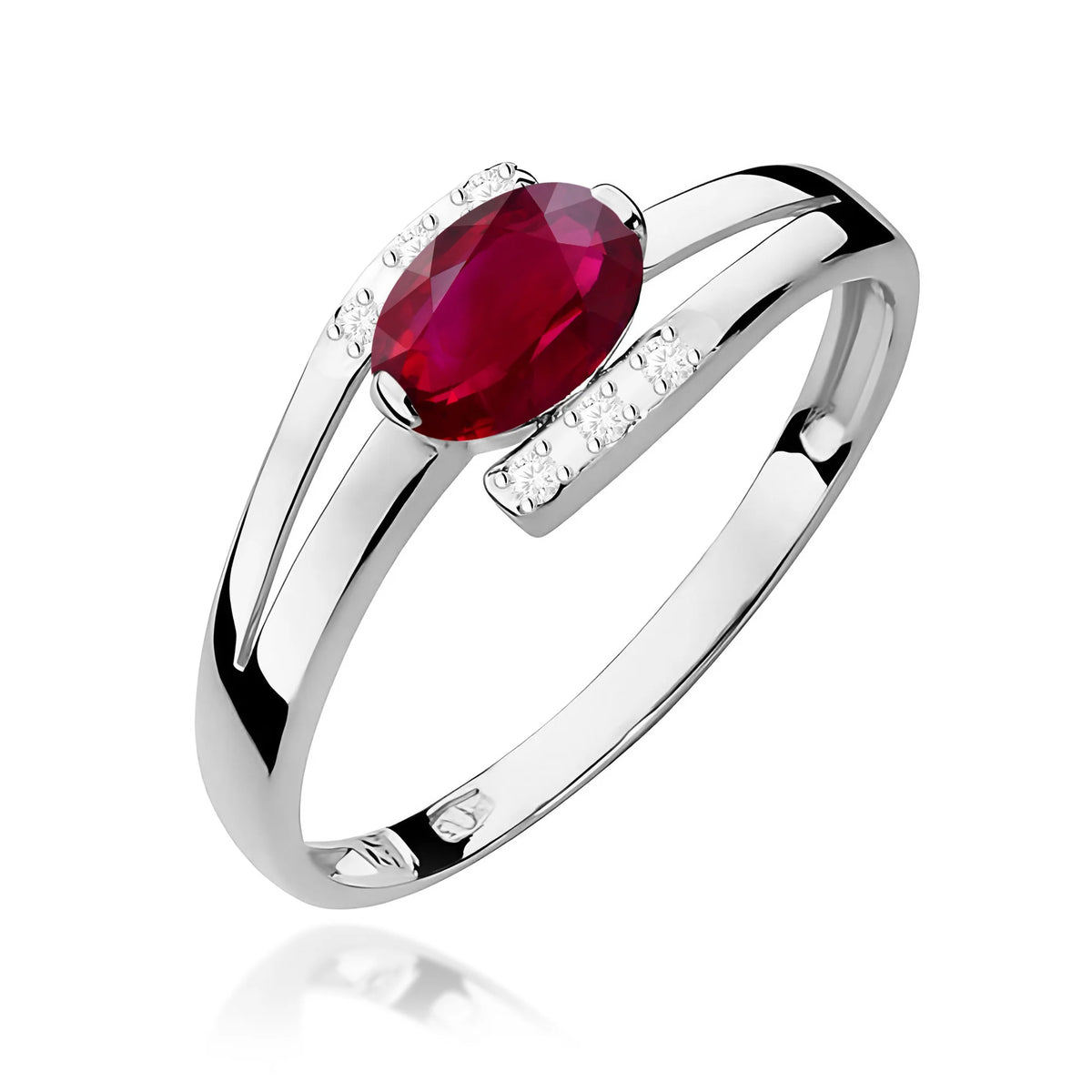 Bypass-Ring aus 585er Weißgold mit ovalem Rubin 0,60 ct und Diamanten 0,052 ct