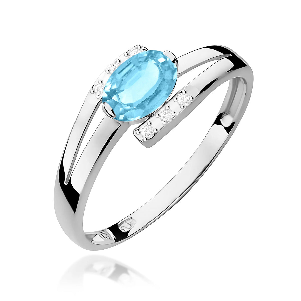Bypass-Ring aus 585er Weißgold mit ovalem Swiss-Blue-Topas 0,50 ct und Diamanten 0,052 ct