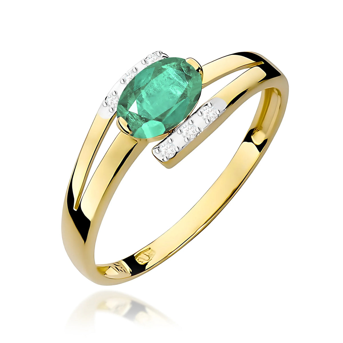 Bypass-Ring aus 585er Gelbgold mit ovalem Smaragd 0,40 ct und Diamanten 0,052 ct