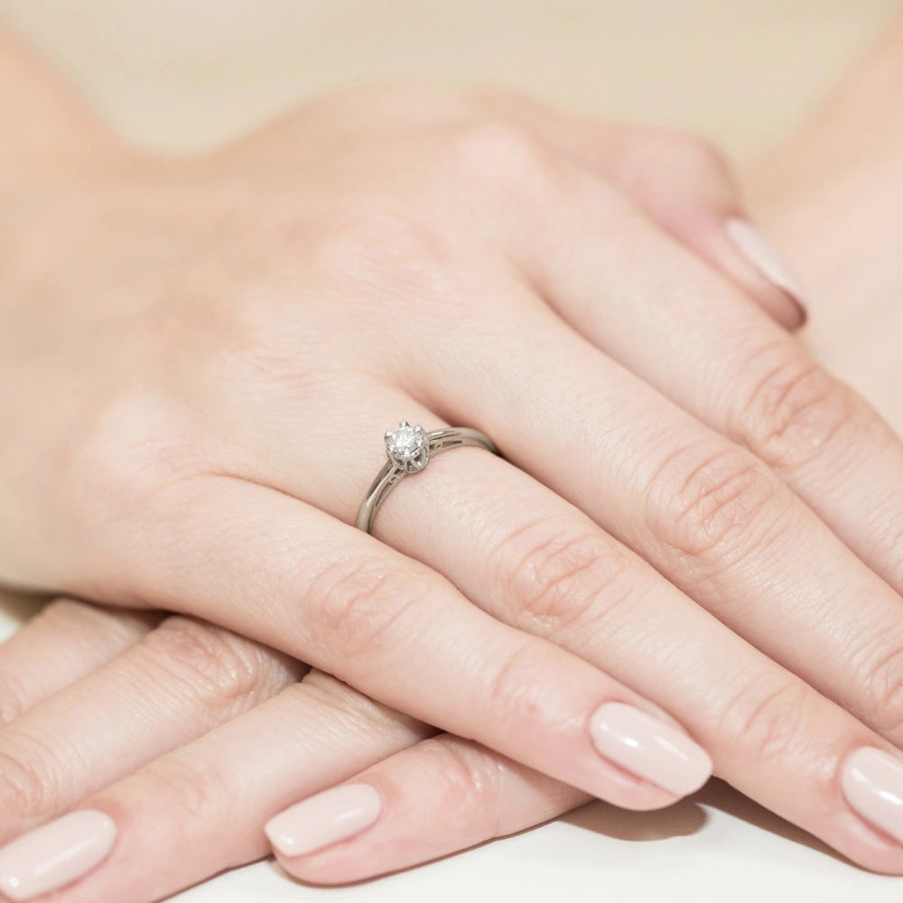 gold-ring-with-0-15ct-lab-diamond-lab-diamonds-w0133-ldw-01