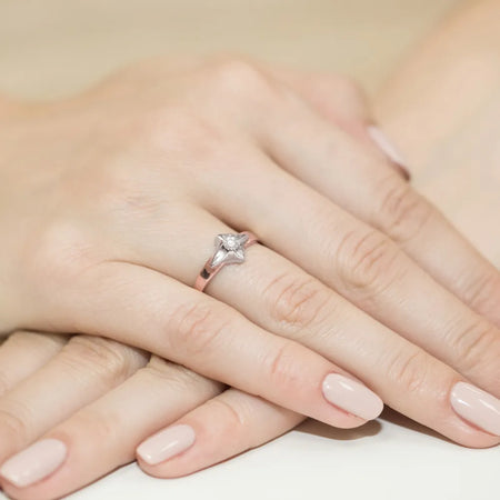 gold-ring-with-0-12ct-diamond-w0155-diw-01