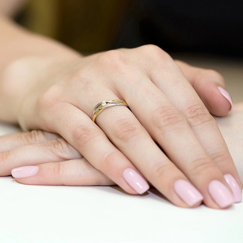 Goldring mit 0,04 ct Diamant