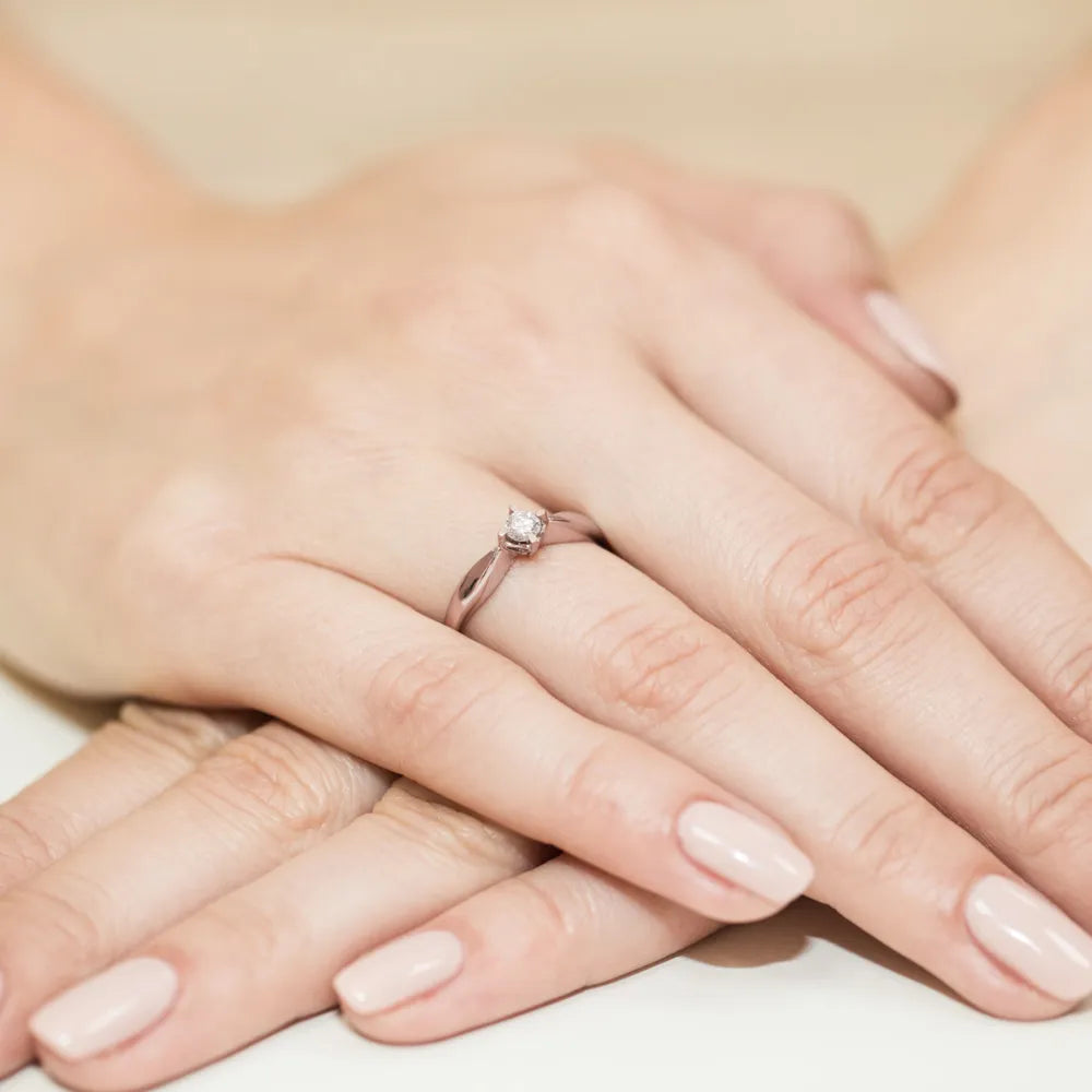 gold-ring-with-0-12ct-diamond-w0171-diw-01