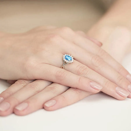 gold-ring-with-0-50ct-topaz-and-0-12ct-diamonds-w0182-tob-01