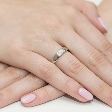 gold-ring-with-0-019ct-diamonds-w0189-diw-01