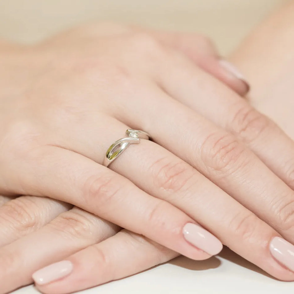 gold-ring-with-0-08ct-diamond-w0191-diw-02