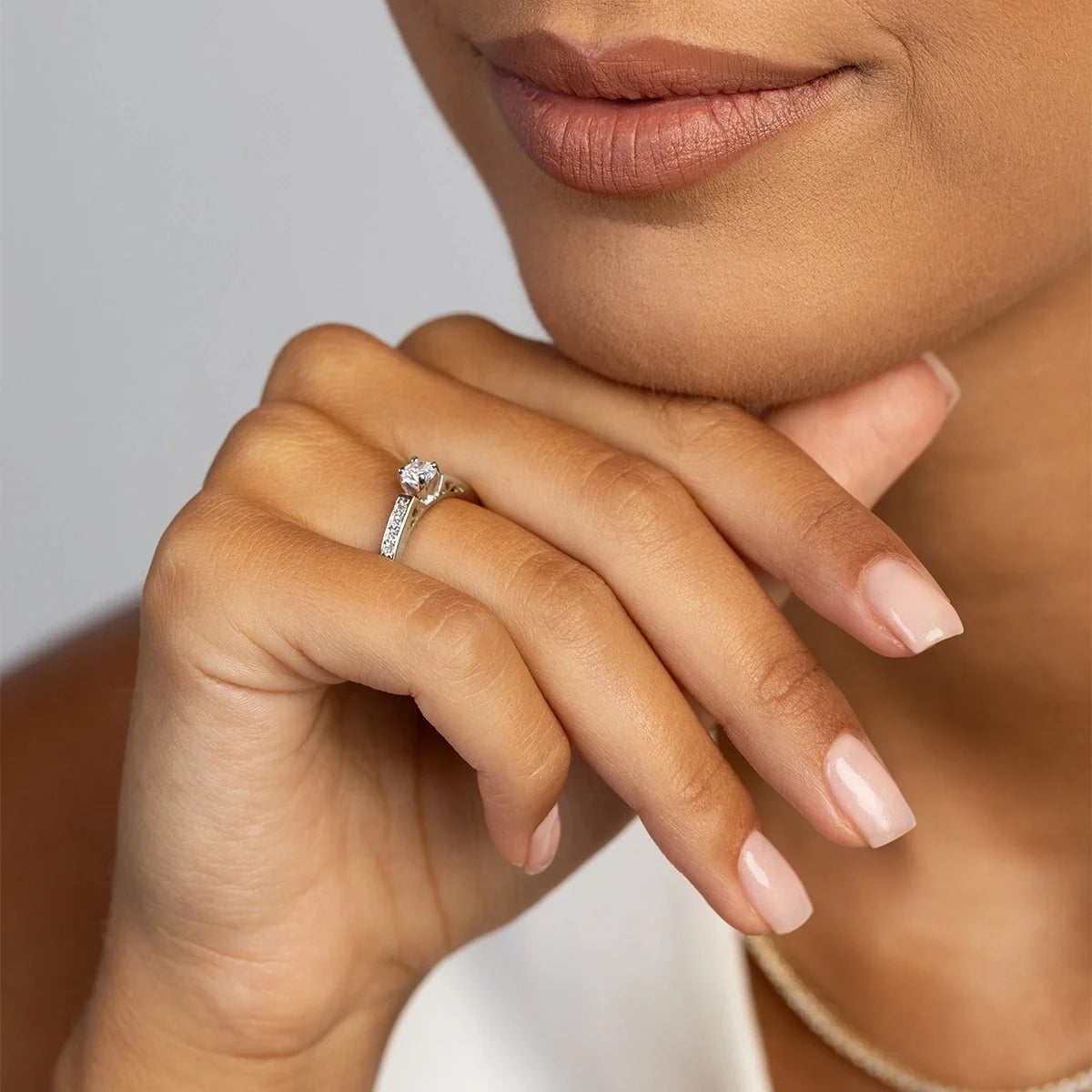 gold-ring-with-0-30ct-and-0-116ct-diamonds-w0198-diw-01