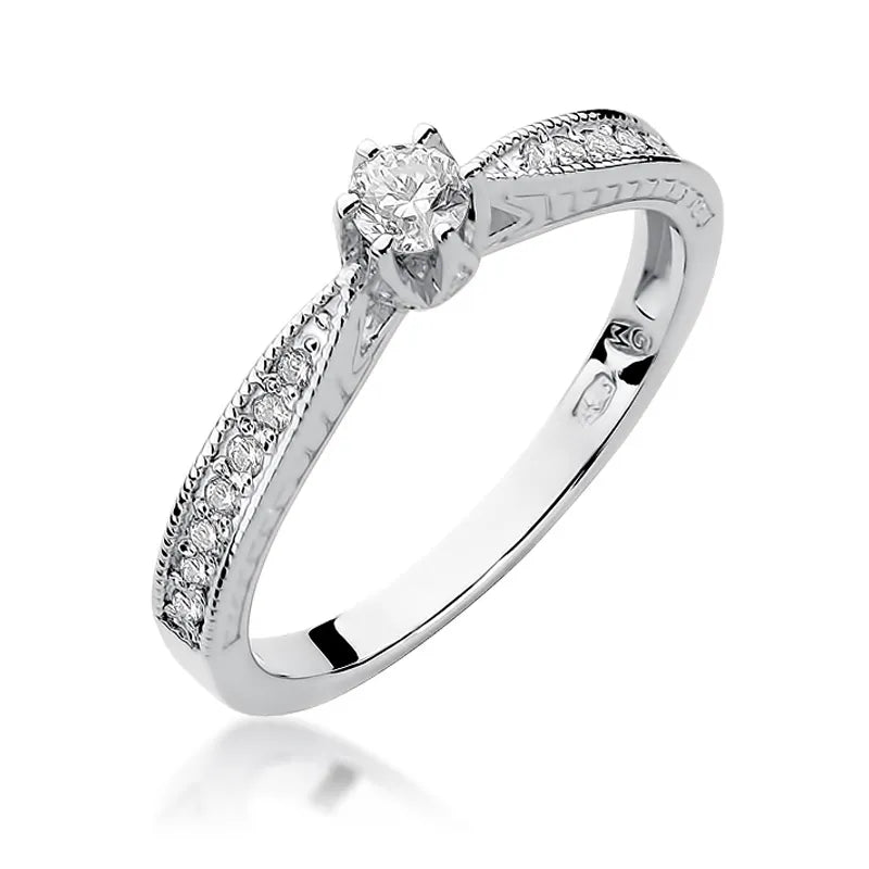Diamantring zur Verlobung aus 585er Weißgold