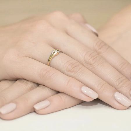 gold-ring-with-0-10ct-diamond-w0207-diw-02