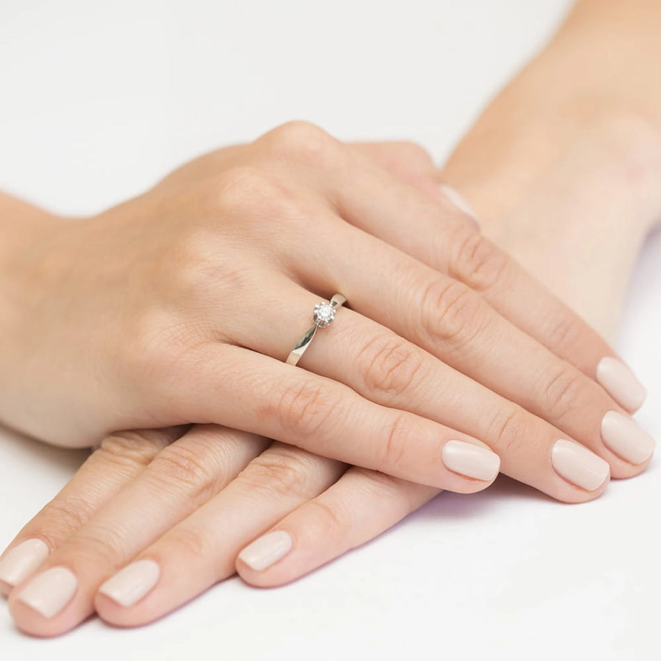White Gold Ring with 0.25ct Lab-diamond