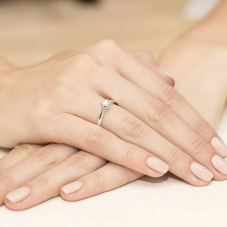 gold-ring-with-0-30ct-lab-diamond-w0234-ldw-04