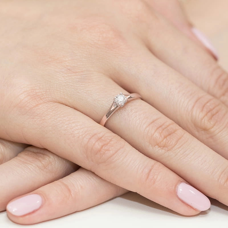 gold-ring-with-0-20ct-lab-diamond-w0240-ldw-01