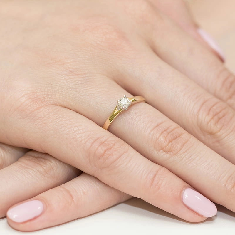 gold-ring-with-0-20ct-lab-diamond-w0240-ldw-01