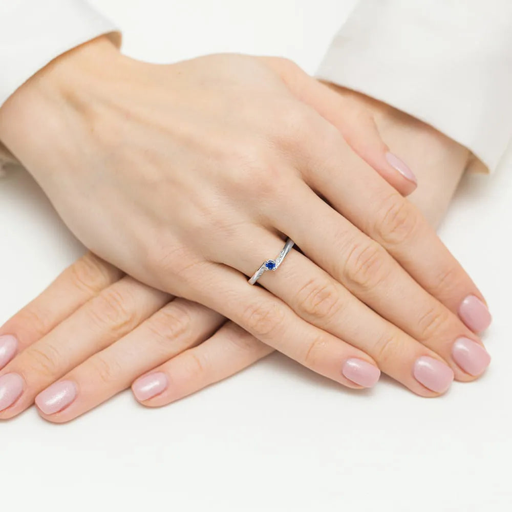 gold-ring-with-0-15ct-sapphire-and-0-04ct-diamonds-w0262-sab-01