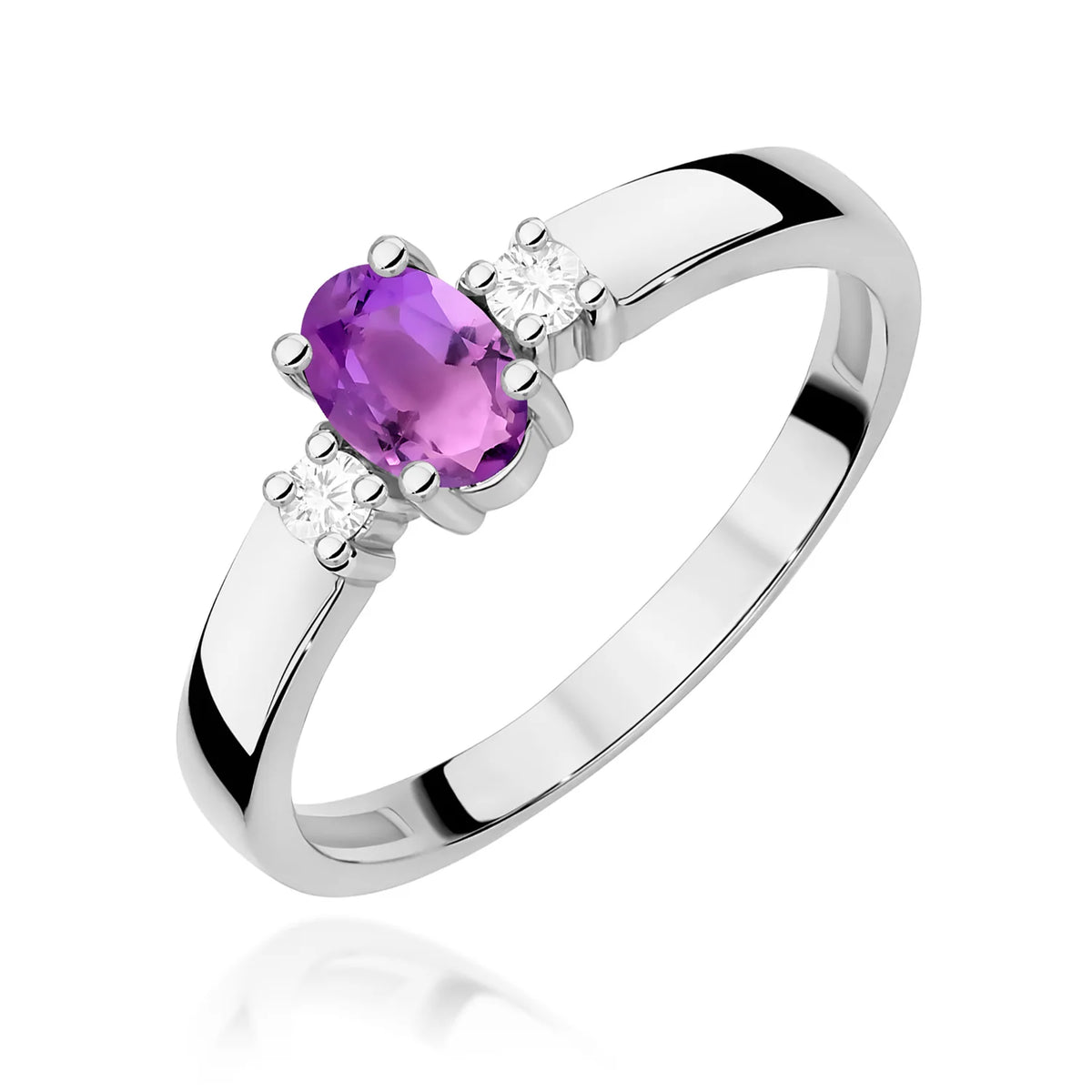 Trilogie-Ring aus 585er Weißgold mit ovalem Amethyst 0,40 ct und Diamanten 0,08 ct