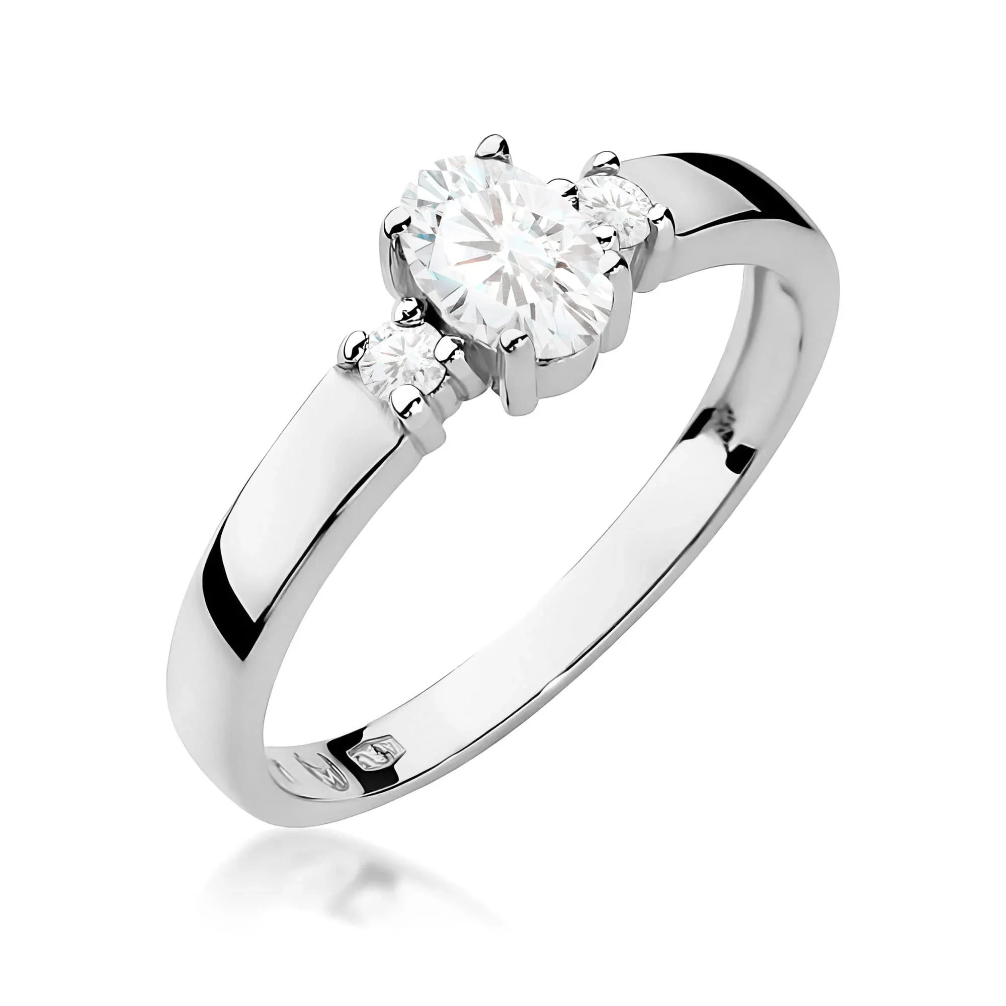 Lab-grown Diamond Engagement Ring in 585 White Gold
