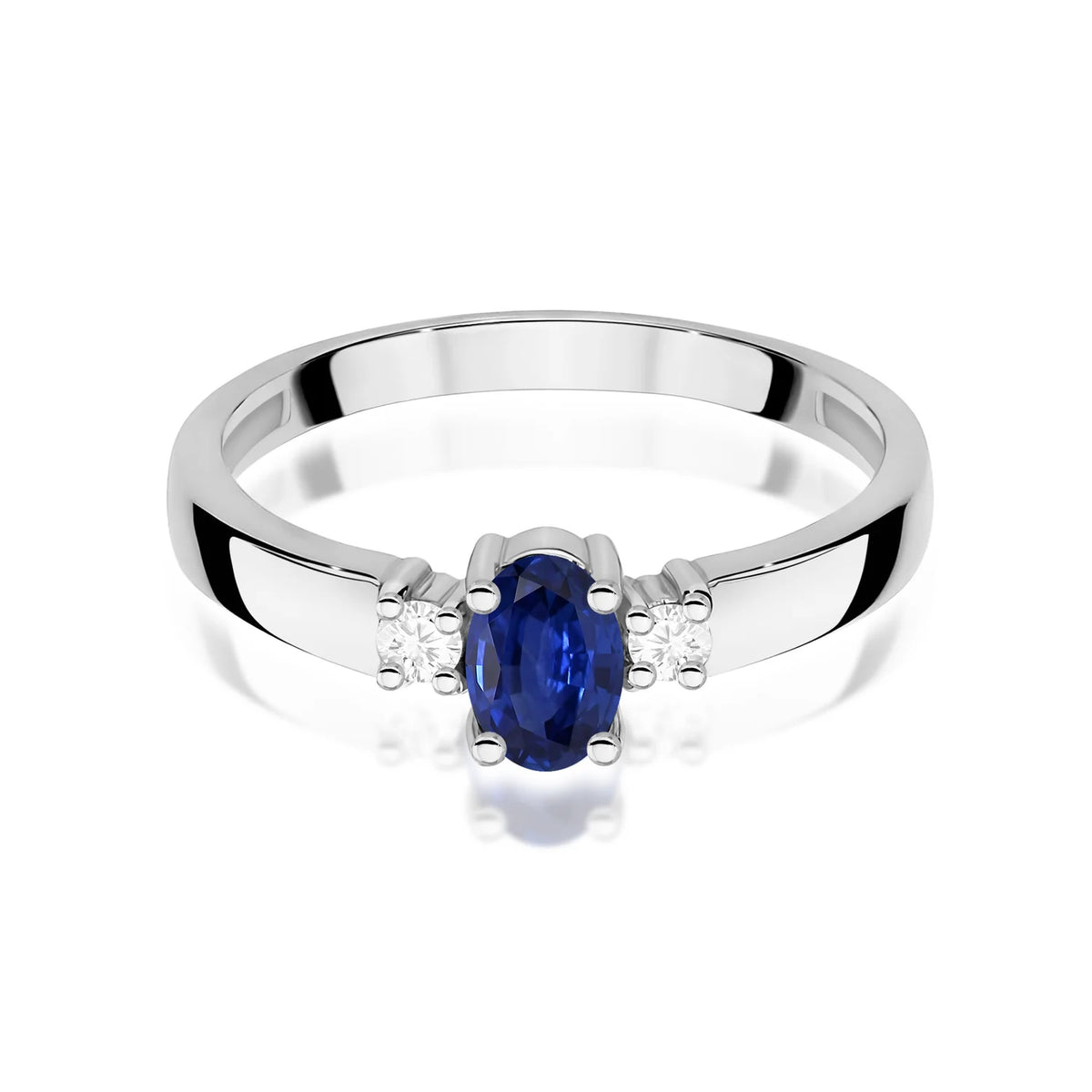 Trilogie-Ring aus 585er Weißgold mit ovalem Saphir 0,70 ct und Diamanten 0,08 ct