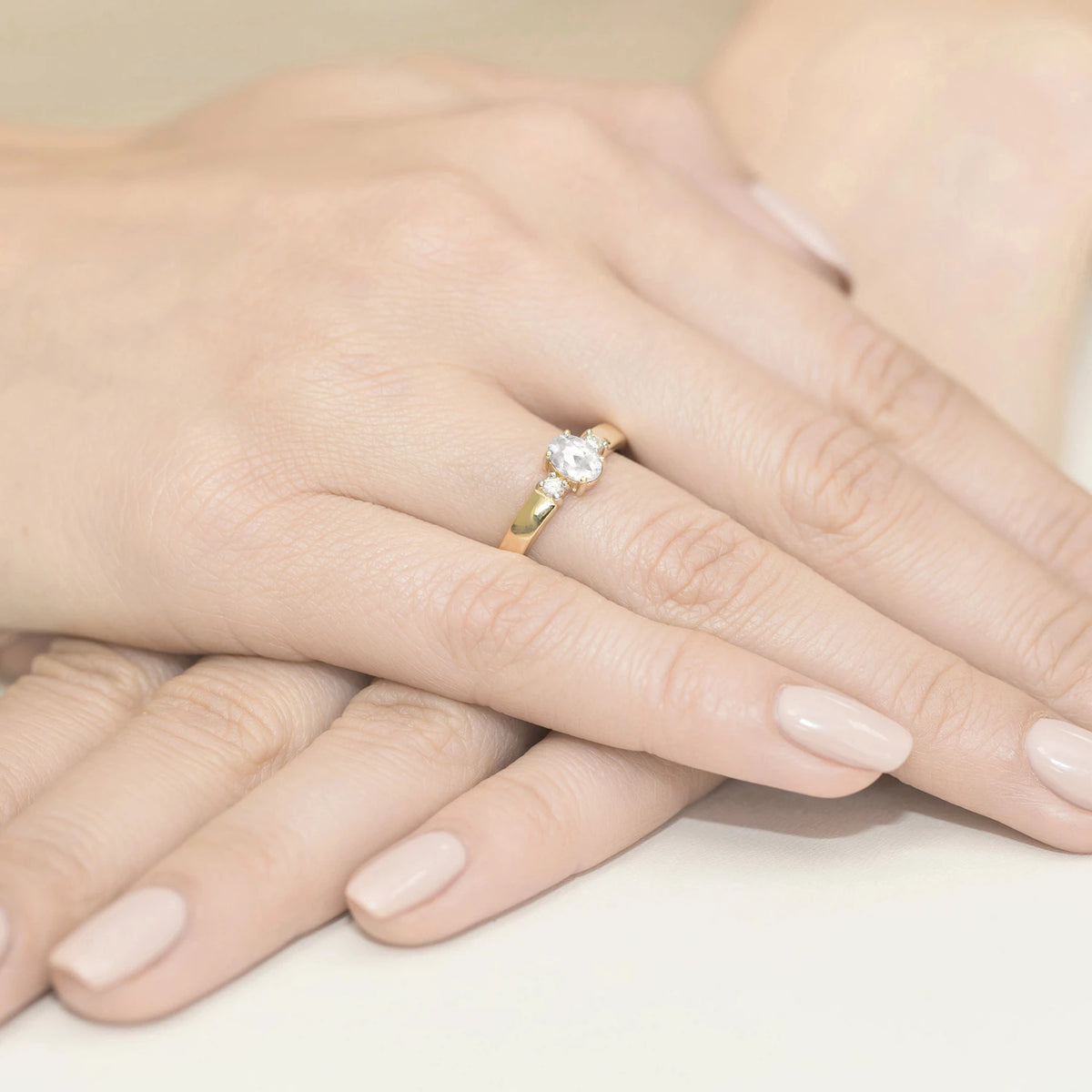 Goldring mit Labordiamanten von 0,40ct und 0,08ct
