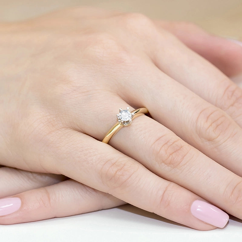 Goldring mit rundem Labordiamant 0,30 ct