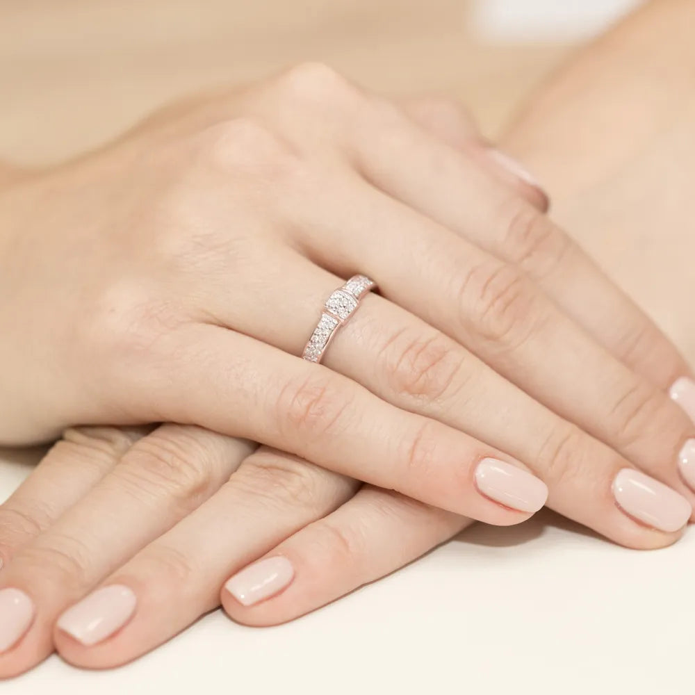 gold-ring-with-0-19ct-diamonds-w0297-diw-01