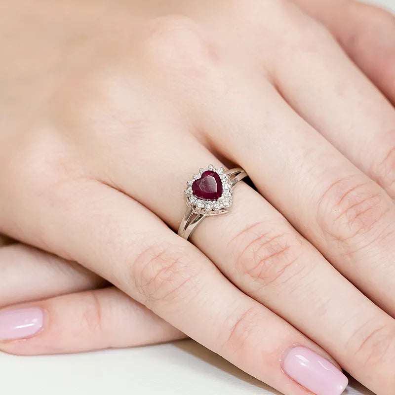 goldring-mit-1-10ct-rubin-und-0-12ct-diamanten-w0310-rur-01