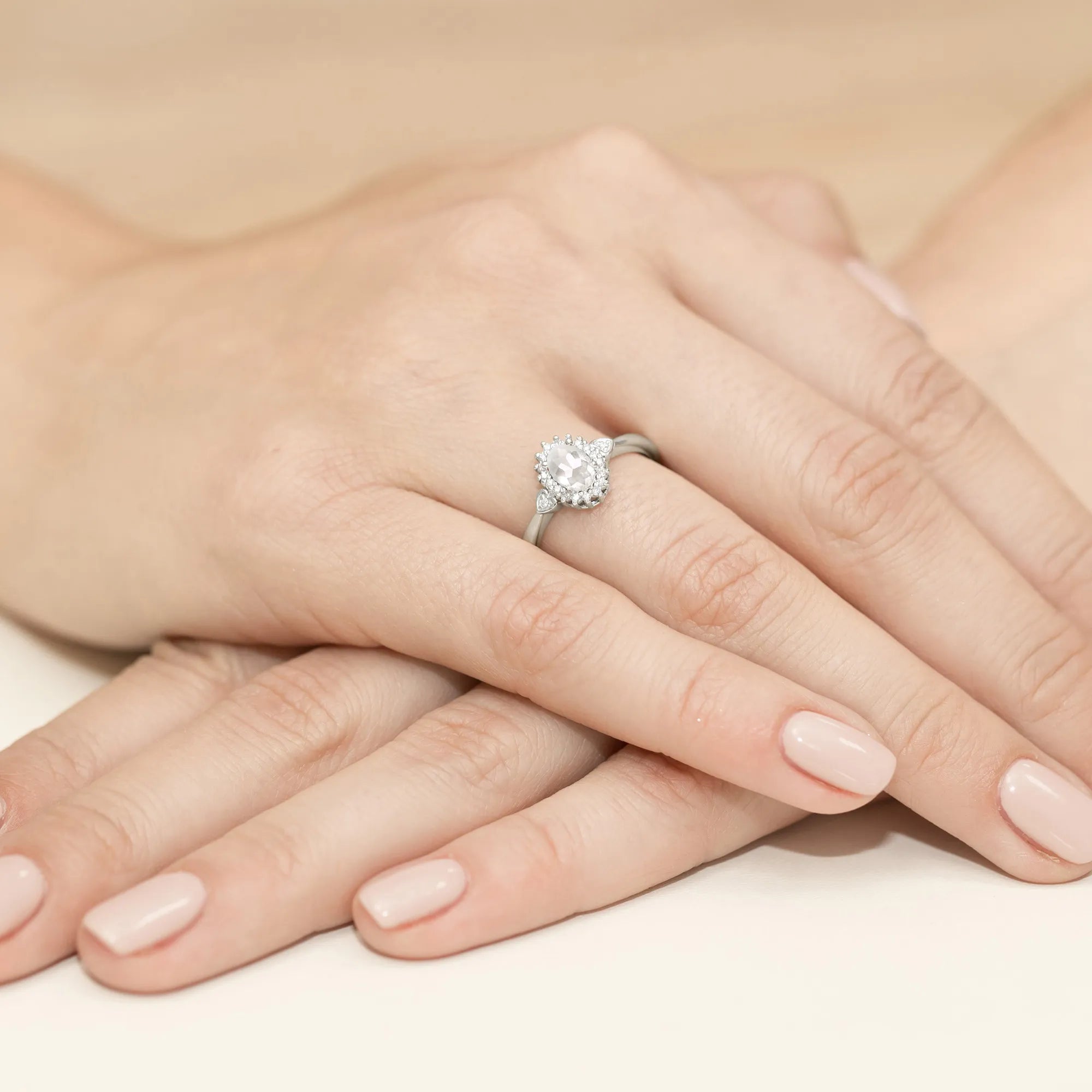 Lab-grown Diamond Engagement Ring in 585 White Gold