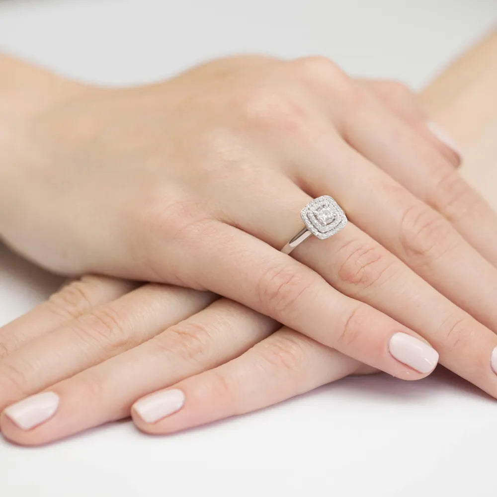 goldring-mit-0-30ct-und-0-20ct-diamanten-w0345-diw-01