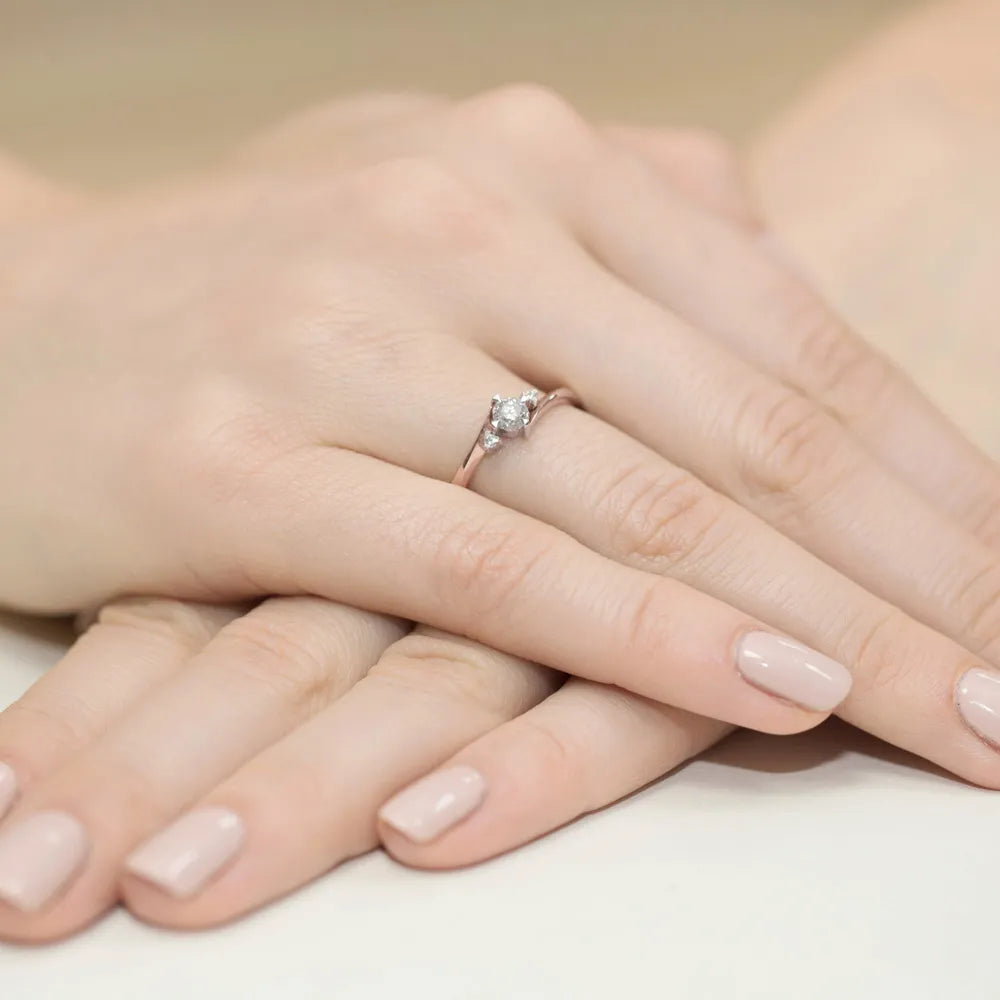 gold-ring-with-0-25ct-and-0-017ct-diamonds-w0346-diw-02