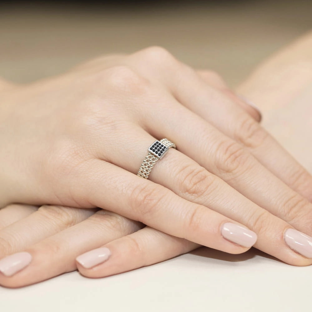 gold-ring-with-0-08ct-black-diamonds-w0353-dib-01