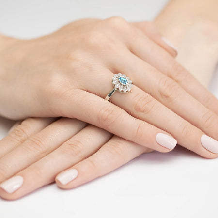 gold-ring-with-0-50ct-topaz-and-0-103ct-diamonds-w0354-tob-01