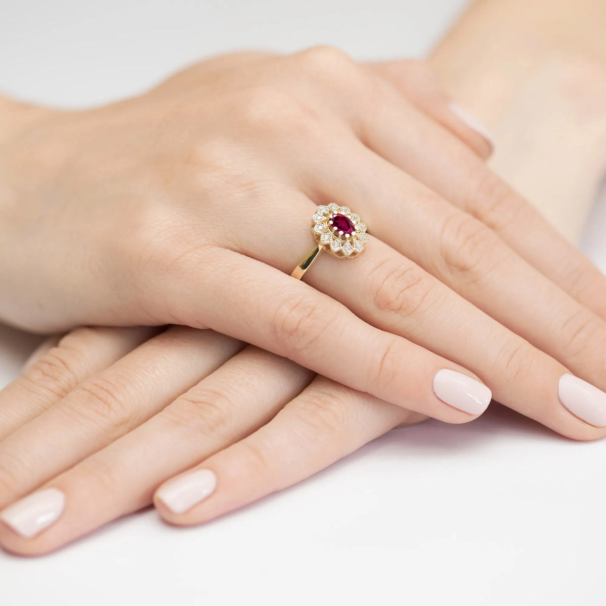 goldring-mit-0-50ct-rhodolit-und-0-103ct-diamanten-w0354-rhr-01