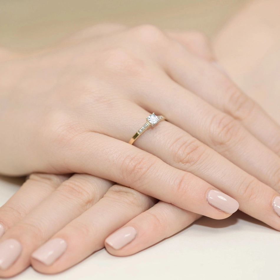 Gold Ring with 0.15ct and 0.06ct Diamonds