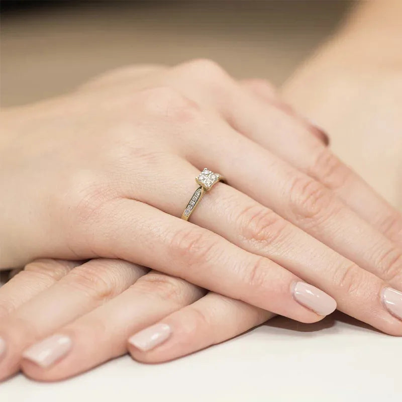 gold-ring-with-0-166ct-diamonds-w0402-diw-01