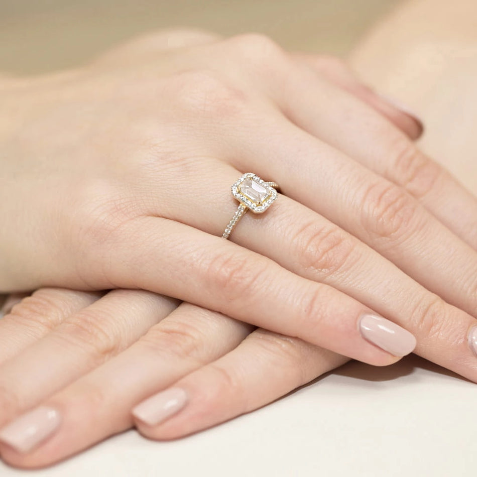 gold-ring-w0403-ldw-01