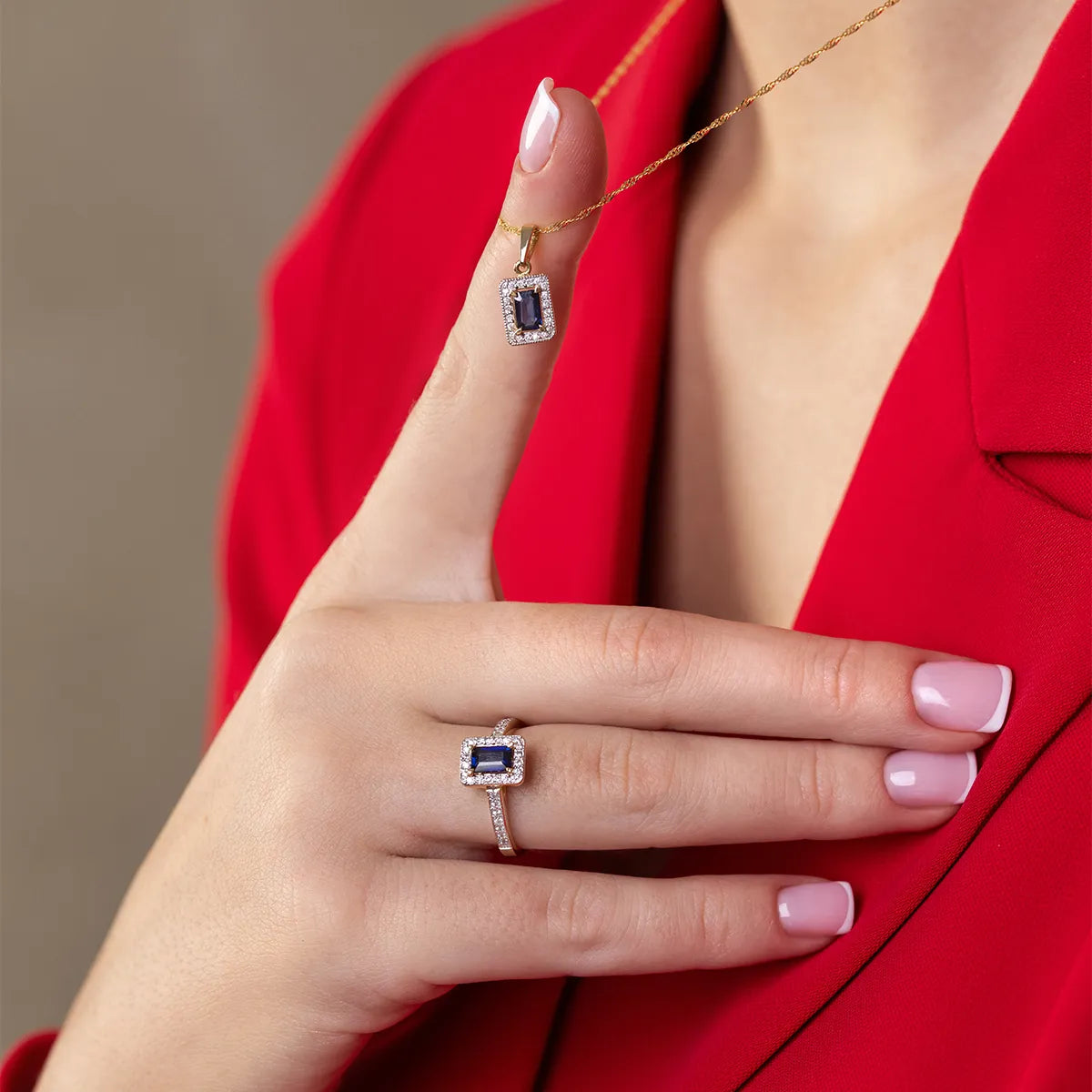 goldring-mit-0-60ct-saphir-und-0-19ct-diamanten-w0403-sab-01