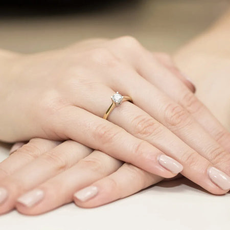 gold-ring-with-0-50ct-diamond-w0404-diw-01