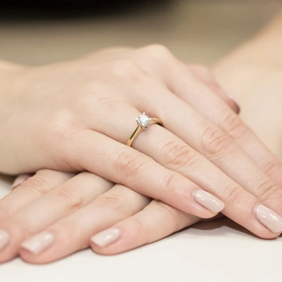 gold-ring-with-0-50ct-diamond-w0404-diw-01