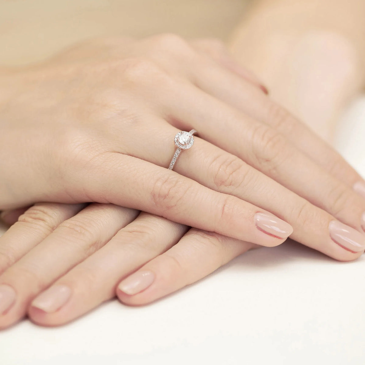 gold-ring-with-0-15ct-and-0-13ct-lab-diamonds-w0406-ldw-01