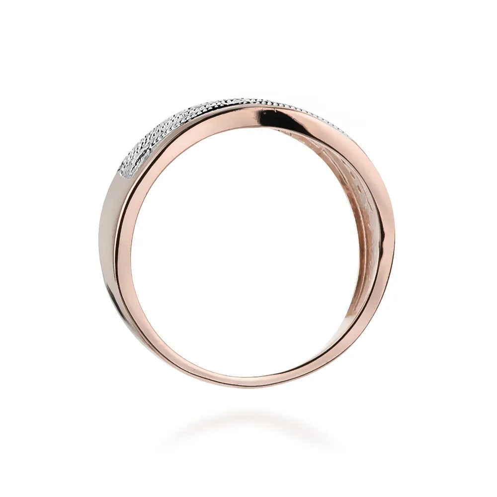 gold-ring-with-0-18ct-diamonds-w0416-diw-01