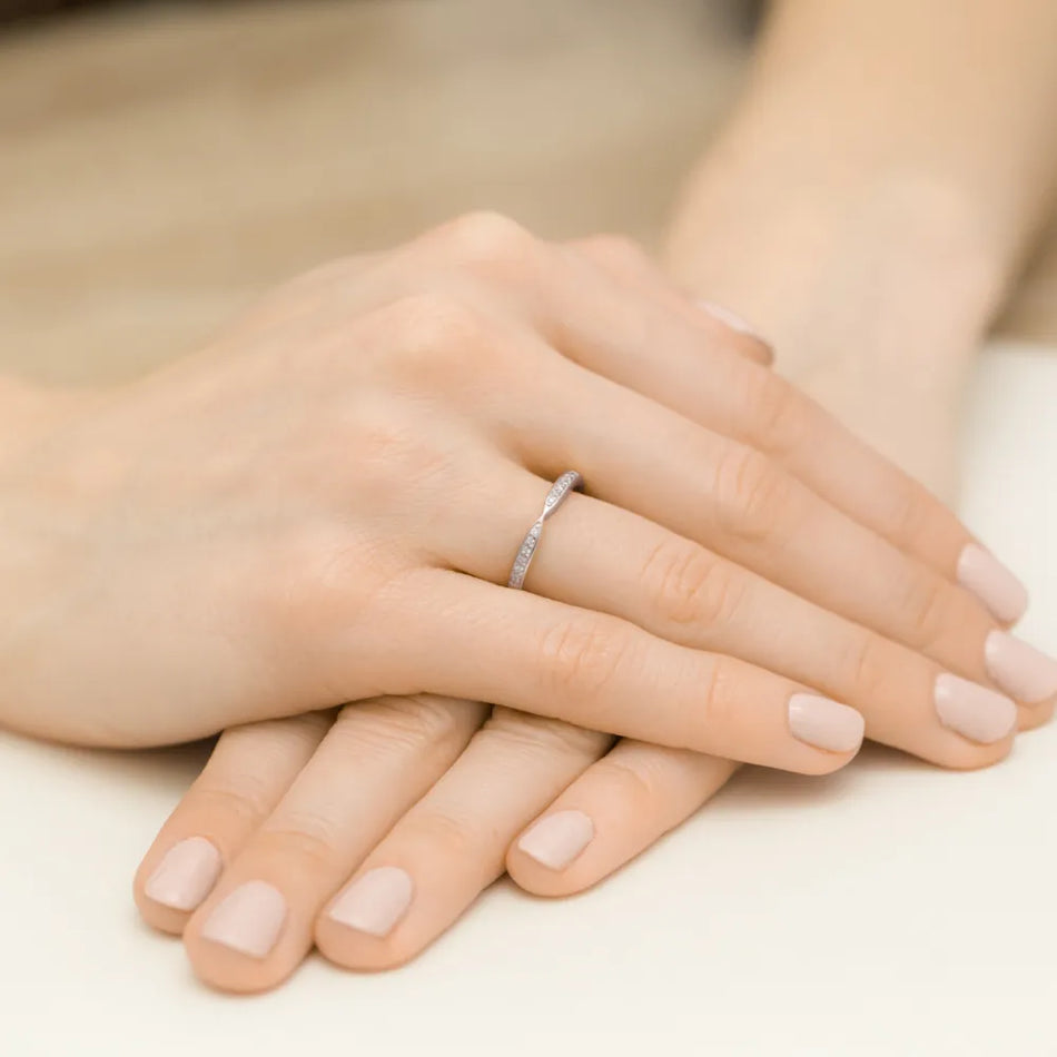 goldring-mit-0-096ct-diamanten-w0425-diw-01