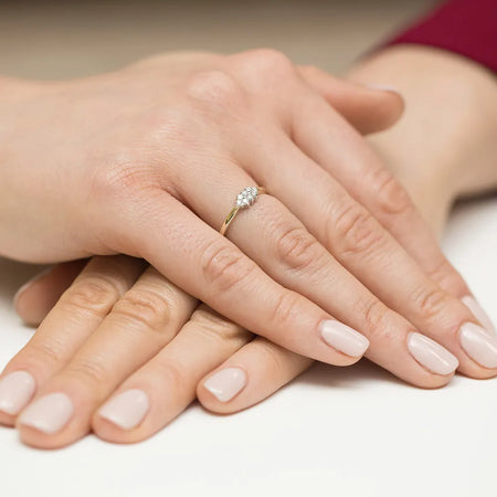 gold-ring-with-0-116ct-diamonds-w0427-diw-01