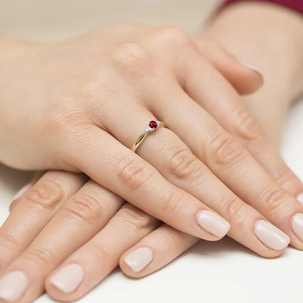 gold-ring-with-0-15ct-ruby-and-0-03ct-diamonds-w0428-rur-01