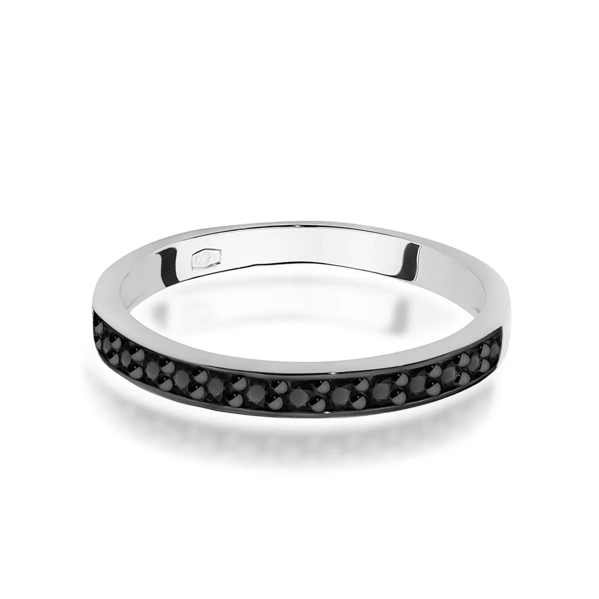gold-ring-with-0-20ct-black-diamonds-w0446-dib-02