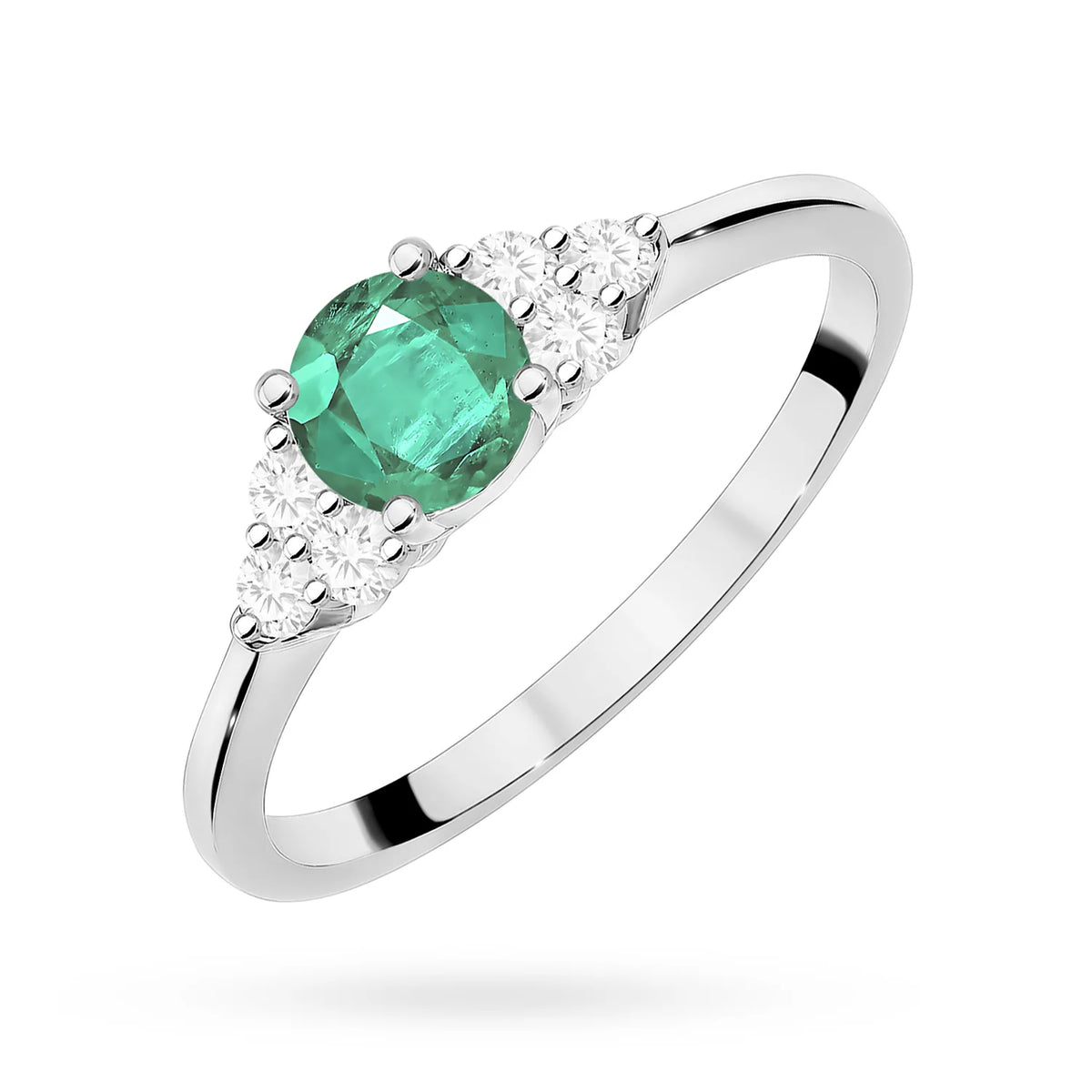 Diamant-Seitenclusterring aus 585er Weißgold mit 0,50 ct Smaragd und 0,18 ct Diamanten