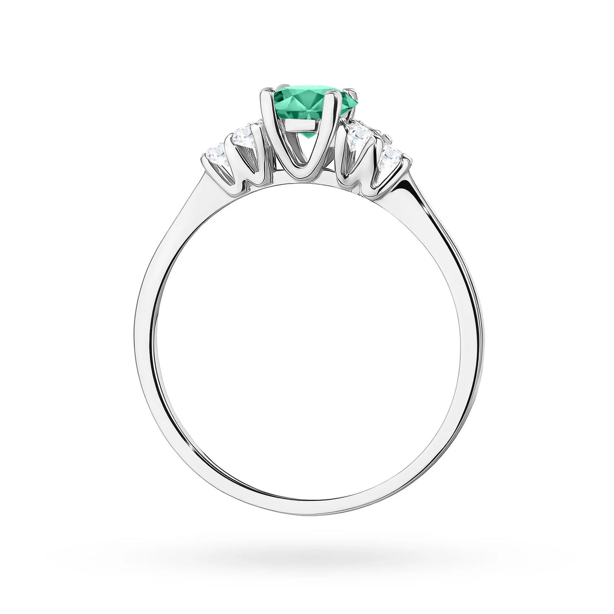 Diamant-Seitenclusterring aus 585er Weißgold mit 0,50 ct Smaragd und 0,18 ct Diamanten